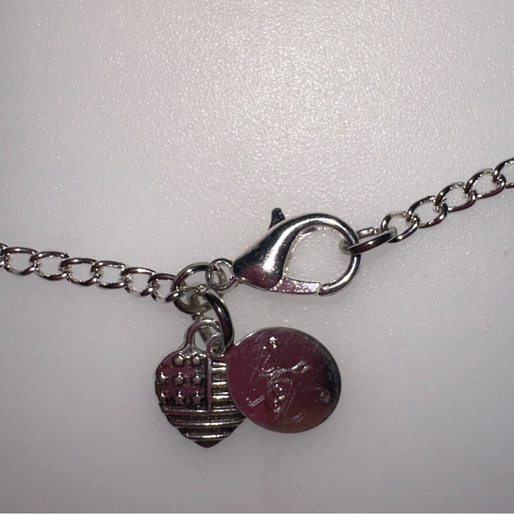 Abstract Square Pendant & Chain - Picture 5 of 6